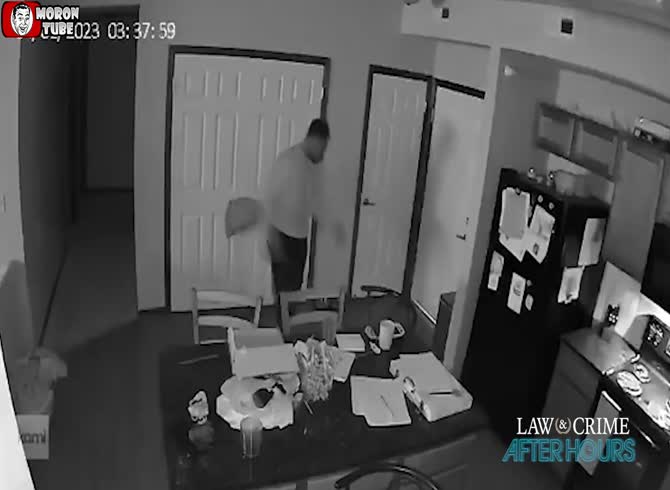 Video :A man enters a woman's apartment and observes her dozing off on the couch